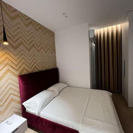 Spacious Apartment Ish-Blloku Area Tiranë Ngoại thất bức ảnh