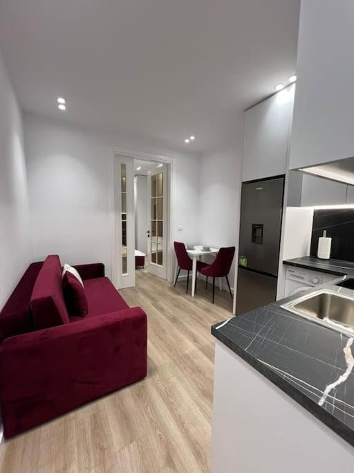 Spacious Apartment Ish-Blloku Area Tiranë Ngoại thất bức ảnh